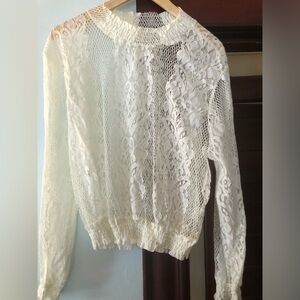 Wowing Elegant White Lace Blouse